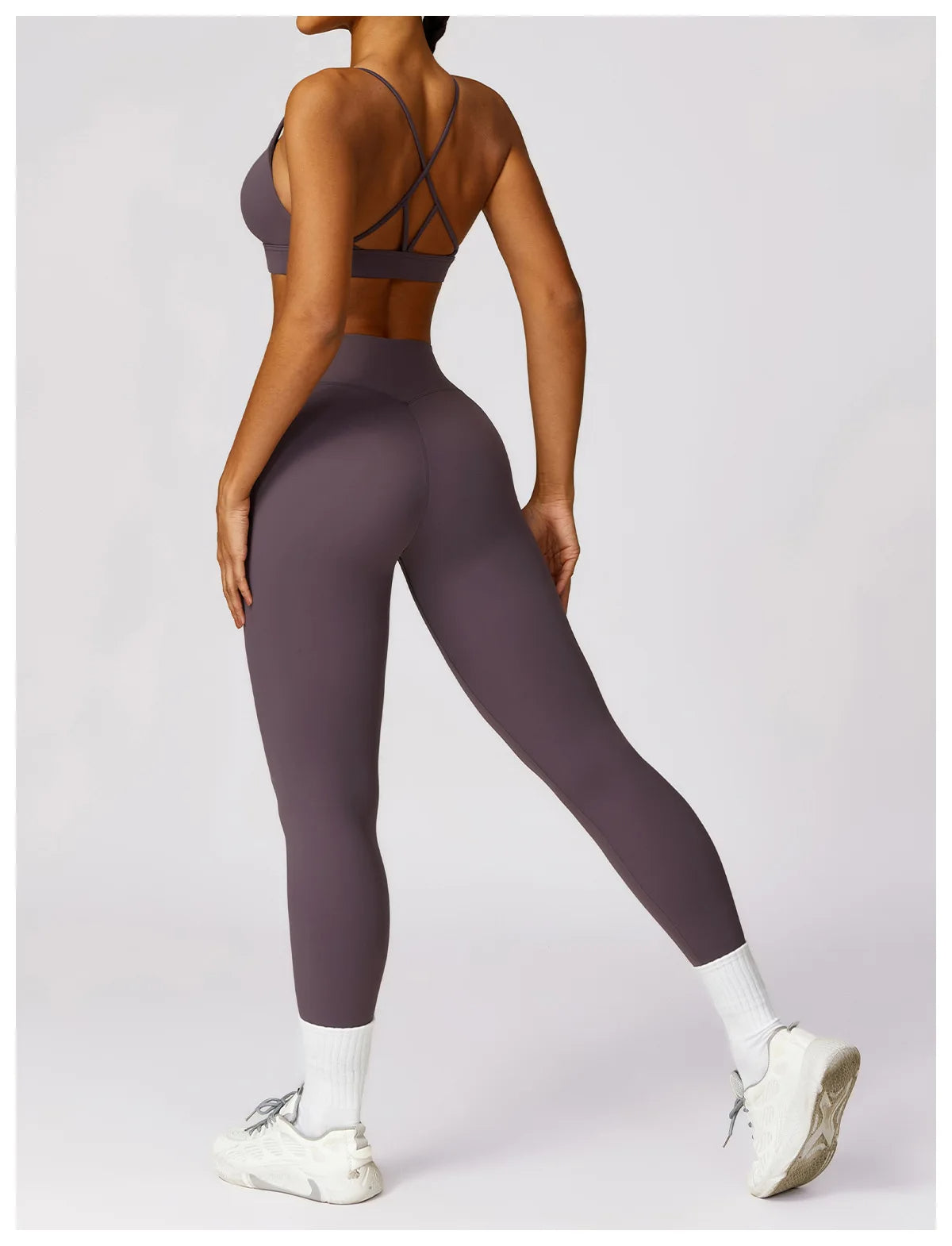 Conjunto deportivo mujer legging y Bra Morado